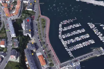 an overhead view of a marina with lots of boats at Acogedor piso con vistas en Sada in Sada