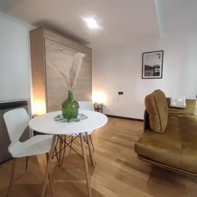 1A. Estudio para disfrutar y tapear en Ourense