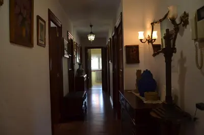 a hallway of a home with a hallwayngth at Casa Matilde de Melide in Melide