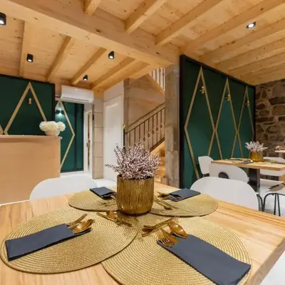 Hostal HCELENIS