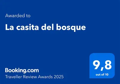 a screenshot of the la cashia del bosque website at La casita del bosque in Lugo