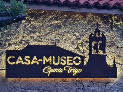 a sign for a casa museo civilia trivisor at Casa-Museo Genia Trigo in Sober