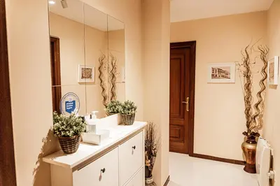 a bathroom with a sink and a mirror at Apartamento completo con wifi en Betanzos in Betanzos