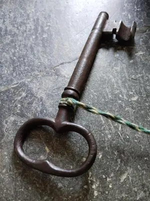 a heart shaped handle in the shape of a heart at Pazo Casa Solariega de Cervantes in San Román