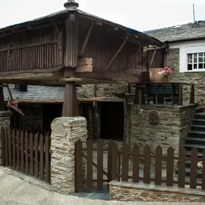 Casa Mameleiro e Casa Kintal