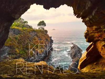 a cave view of the ocean from a cliff at El Atico de Arriba in Viveiro
