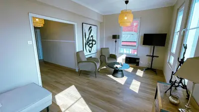 a living room with a couch and a table at Jackson 3 in Lugo