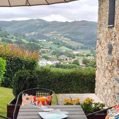 La casa de atrás