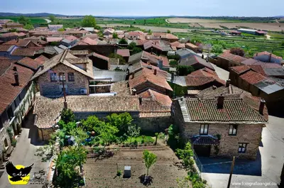 an aerial view of a village with buildings at Hostería Camino in Luyego de Somoza