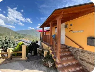 a house with a staircase leading to the front porch at Medulillas de Yeres in Yeres