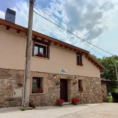 Vivienda de Uso Turístico Los Castaños