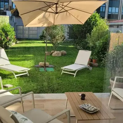 Egeria Casa Jardín
