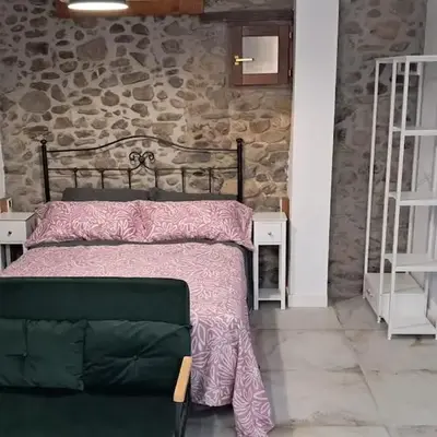 Casa Loma Lola