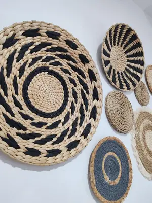 a group of baskets and other objects on a table at Night Day in Padrón