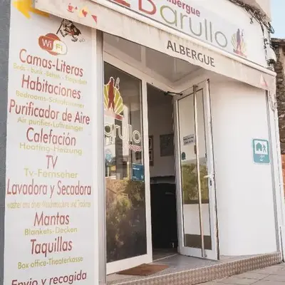 Albergue Barullo - Cubículos - Literas - Habitaciones