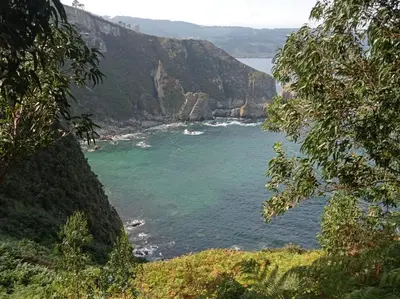 a view of the ocean from a cliff at Duerming Sea View Viveiro in Viveiro