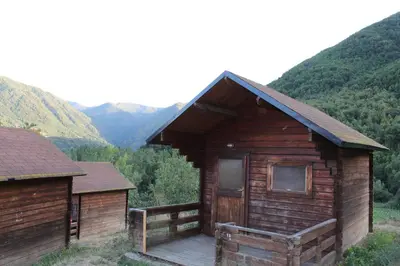 a couple of bunk beds in a cabin at Camping Laciana Natura in Villablino