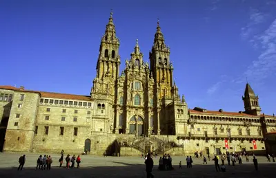 a large cathedral with people standing in front of it at NC APARTMENT in Santiago de Compostela