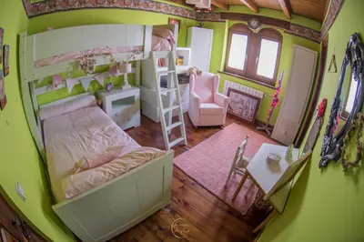 an overhead view of a bedroom with a bunk bed at Villa Rural 