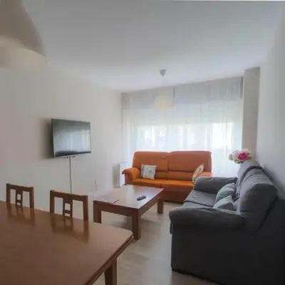 AMPLIO APARTAMENTO EN BURELA