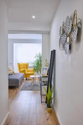 a bathroom with a shower and a toilet at Apartamento San Pedro in Santiago de Compostela