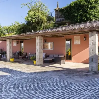 Spacious House with Mountain View in Carboeiro de Francia