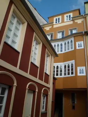 a group of buildings next to each other at SAN FRANCISCO in Ribadeo