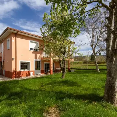 CASA NIDES