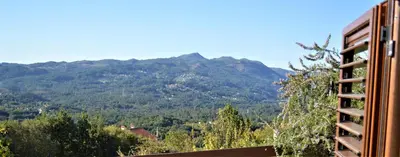 a view of a mountain in the distance at Airiños de Mondariz in Mondariz