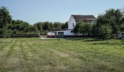 an empty field in front of a house at CASA DIEGO in Monforte de Lemos