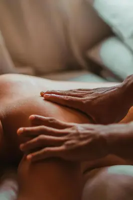 a woman with her hands on her stomach at Aldea A Paínza in Arzúa