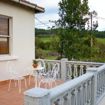Casa con finca en Pol