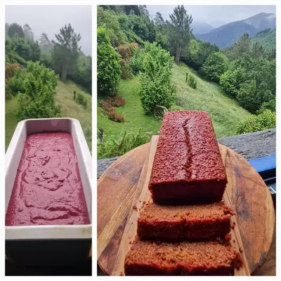 two pictures of a chocolate cake on a table at Apartamentos Rurales El Bosque de las Viñas in Boal