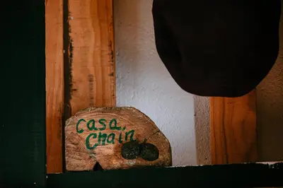 a rock with the words casa chachi on it at Apartamento turístico rural Casa Chaín in Lugo