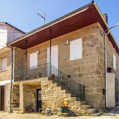 Stunning Home In A Peroxa With Wifi