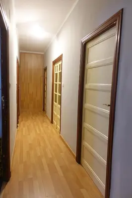 an empty hallway with a door to a room at Yellow Door 2 in Ponferrada