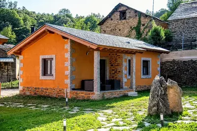 a small house with an orange at Lagunas de Sanabria in Trefacio