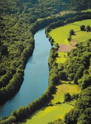 an aerial view of a river in the middle at Fervenza Casa Grande & Restaurante in Reguengo