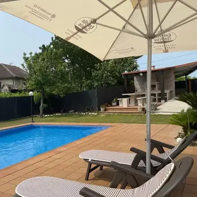 Chalet casa con piscina en ARBO Vigo